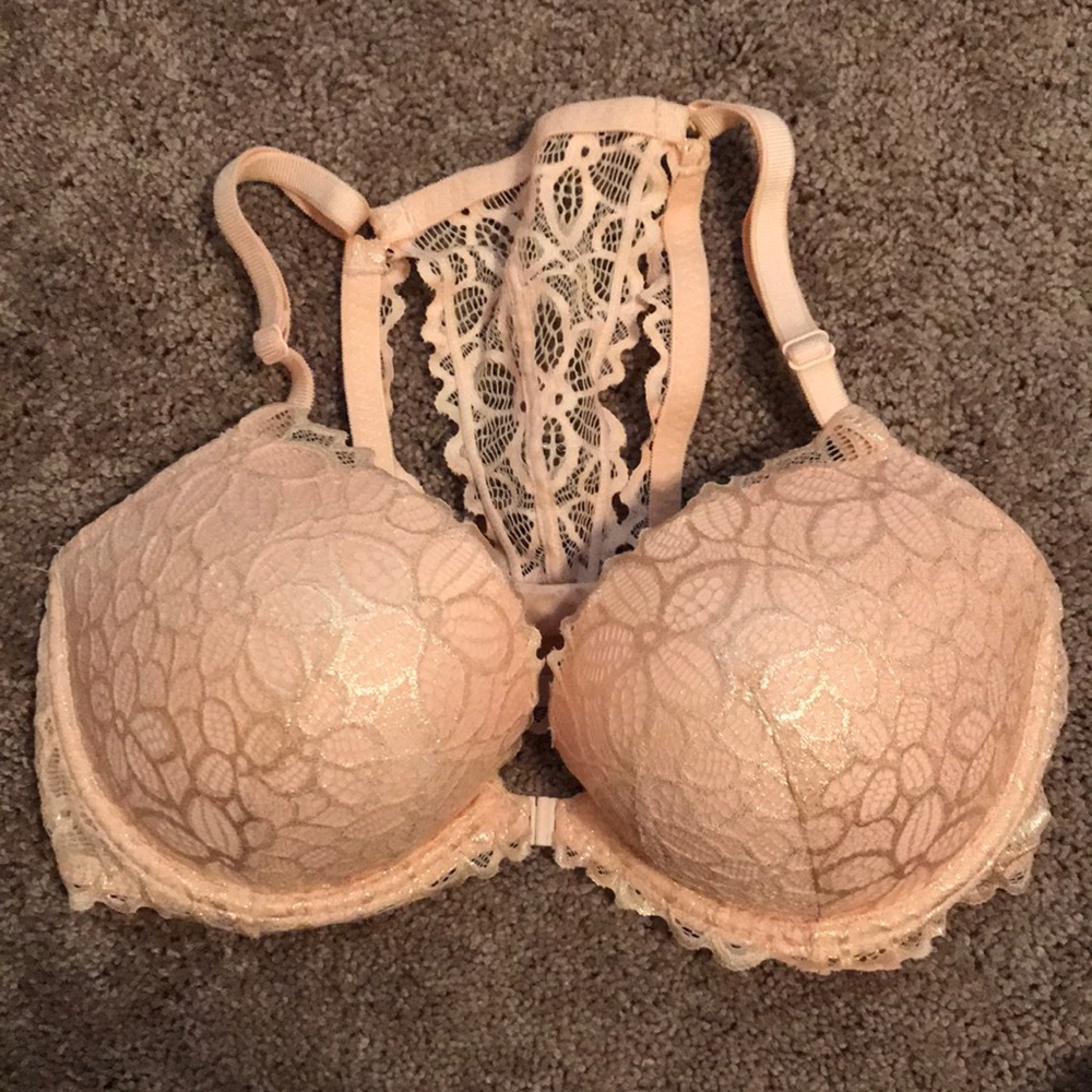 Pink VS bra